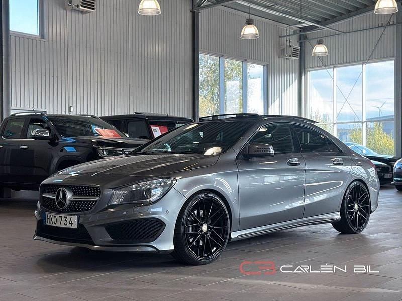 Mörkgrå Begagnad 2015 Mercedes CLA250 AMG Sedan | 159 900 kr (Bra pris) - Bild 1/4