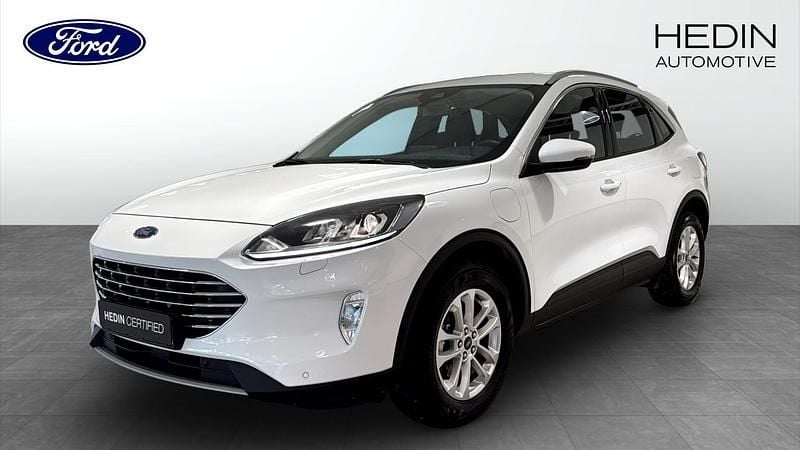 Begagnad Ford Kuga Titanium 224 HK (164 kW) 2023 Frozen white SUV