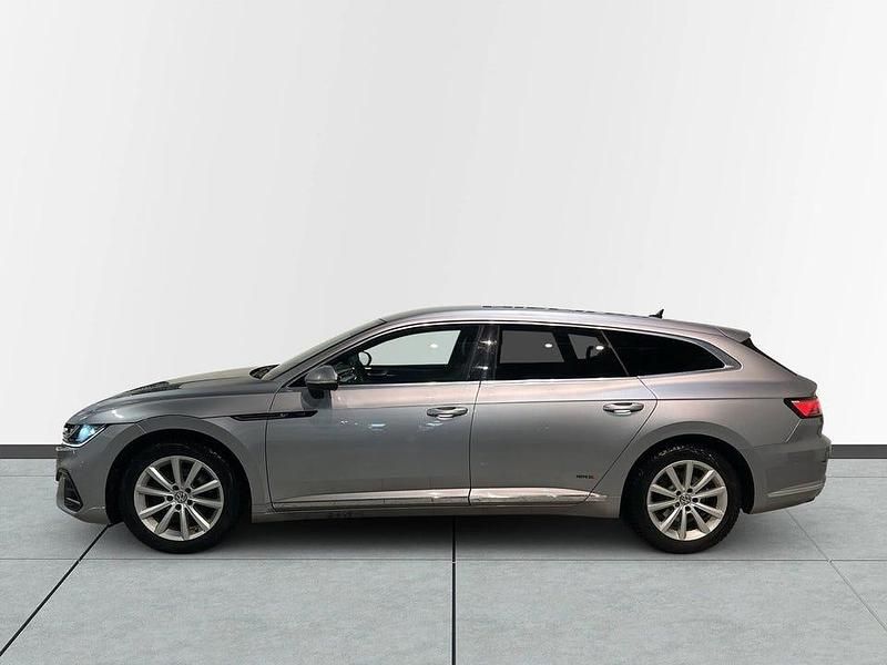 Begagnad VW Arteon R-line 218 HK (160 kW) 2021 Silver metallic Kombi