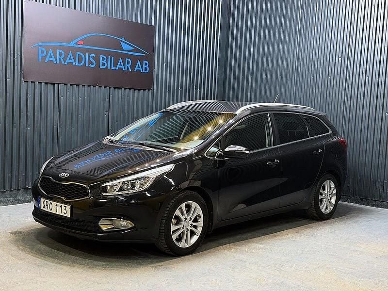 Svart Begagnad 2015 Kia Ceed Sportswagon Comfort Kombi | 74 900 kr (Marknadspris) - Bild 1/4