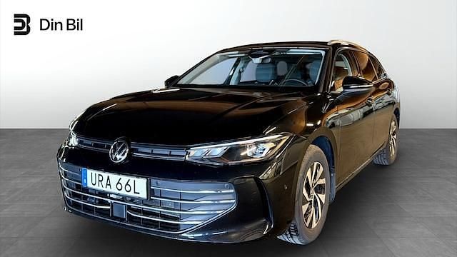 Svart Begagnad 2024 VW Passat Business Kombi | 359 900 kr (Lite dyr) - Bild 1/4