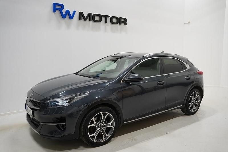 Grå Begagnad 2020 Kia XCeed SUV | 174 900 kr (Bra pris) - Bild 1/4