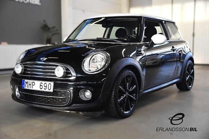Begagnad Mini Cooper D 112 HK (82 kW) 2012 Svart Halvkombi