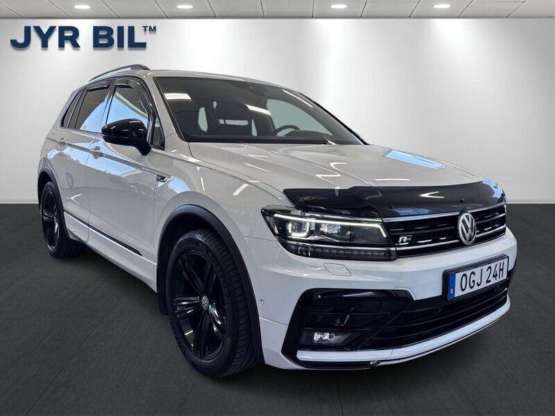 Vit Begagnad 2020 VW Tiguan R-line SUV | 269 900 kr (Bra pris) - Bild 1/4