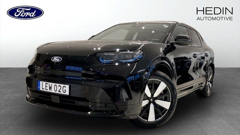 Svart (black) Ny 2024 Ford Capri SUV | 615 700 kr - Bild 1/4
