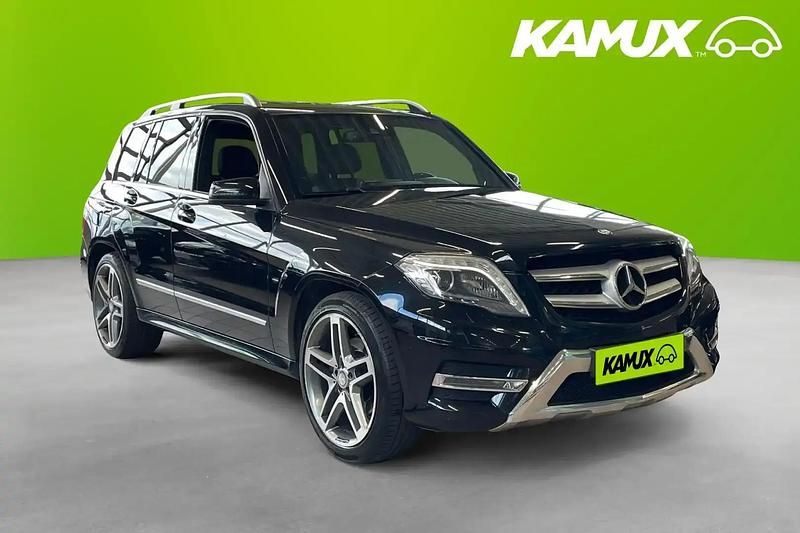 Svart Begagnad 2015 Mercedes GLK220 AMG SUV | 184 800 kr (Marknadspris) - Bild 1/4