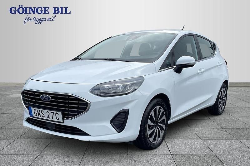 Vit Begagnad 2022 Ford Fiesta Titanium Halvkombi | 184 000 kr (Marknadspris) - Bild 1/3