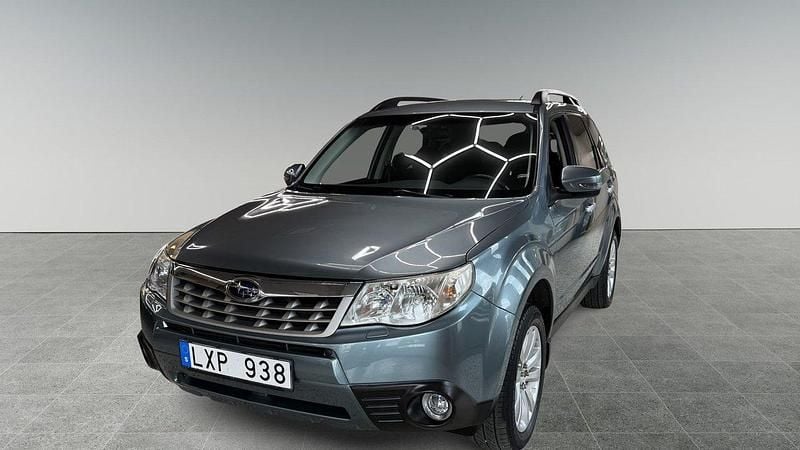 Ljusgrön Begagnad 2011 Subaru Forester SUV | 117 500 kr (Dyr) - Bild 1/4