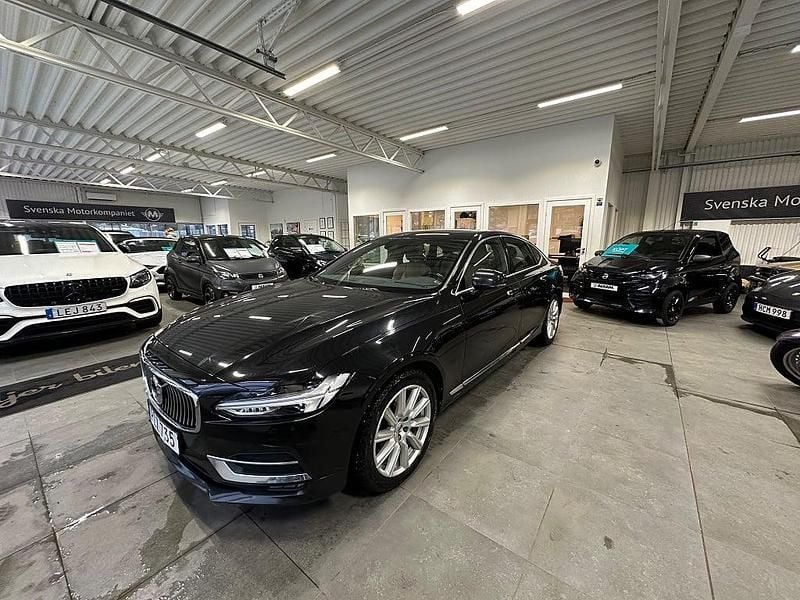 Begagnad Volvo S90 Inscription 190 HK (139 kW) 2017 Svart Sedan