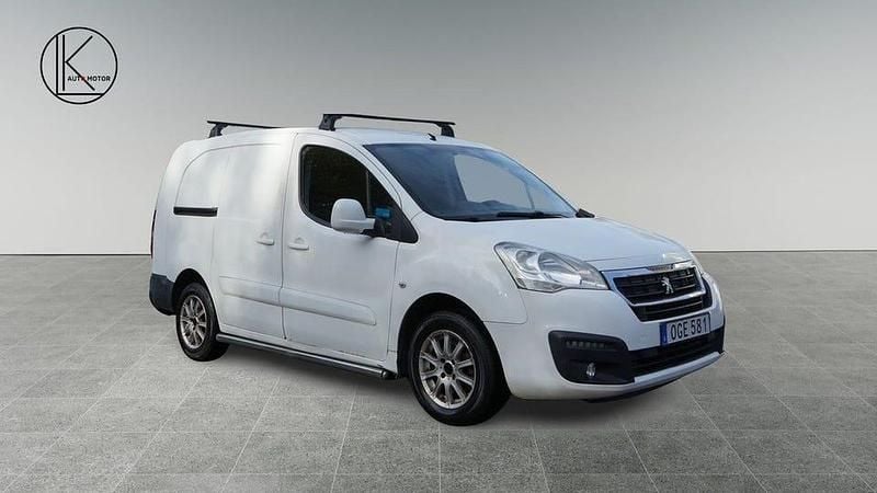 Begagnad Peugeot Partner 99 HK (72 kW) 2016 Vit Minibuss