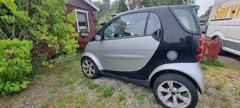 Begagnad 2004 Smart ForTwo Coupé Sportkupé | 13 000 kr - Bild 1/1