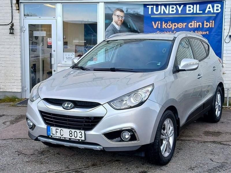 Silver Begagnad 2010 Hyundai ix35 SUV | 79 900 kr (Marknadspris) - Bild 1/4