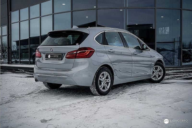 Begagnad BMW 218 Comfort Edition 136 HK (100 kW) 2016 Silver Sportkupé