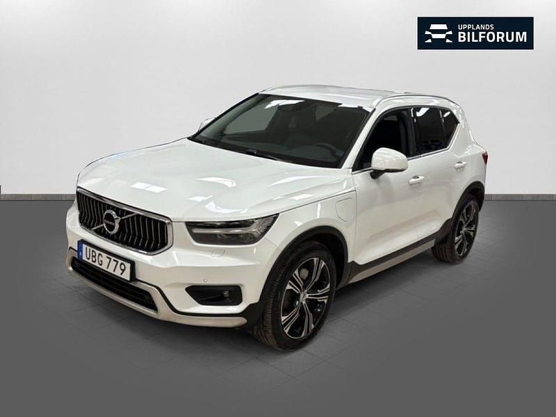 Vit Begagnad 2021 Volvo XC40 Inscription SUV | 349 000 kr (Dyr) - Bild 1/4