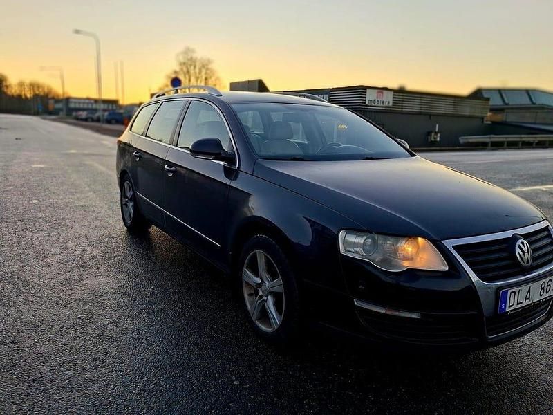 Begagnad VW Passat Sportline 150 HK (110 kW) 2010 Brun Kombi