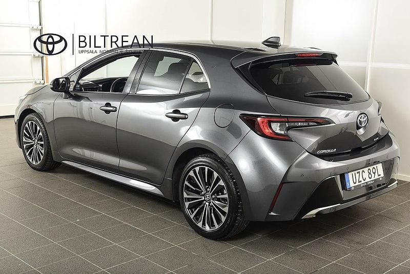 Begagnad Toyota Corolla Hybrid 2024 Grå