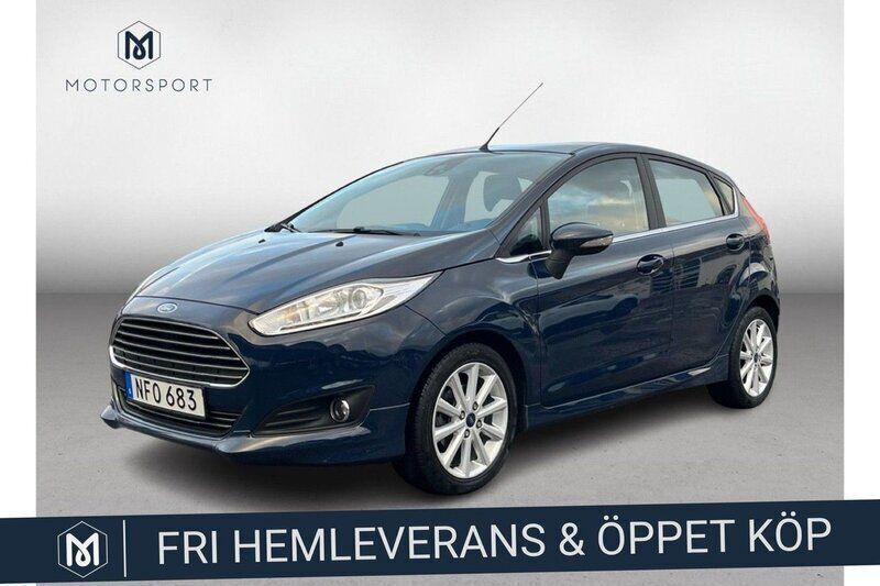 Blå Begagnad 2016 Ford Fiesta Titanium Halvkombi | 124 900 kr (Marknadspris) - Bild 1/4