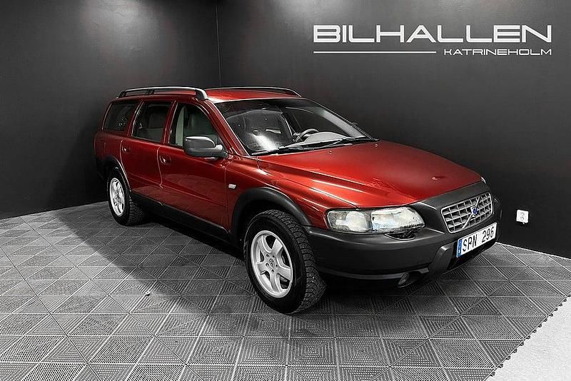 Röd Begagnad 2001 Volvo XC70 SE Kombi | 39 700 kr (Marknadspris) - Bild 1/4
