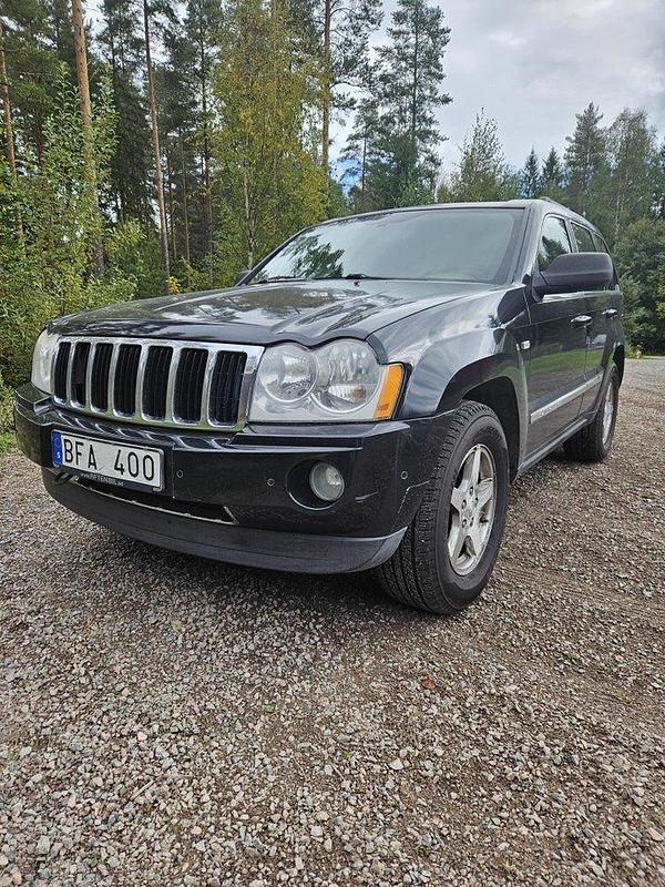 Svart Begagnad 2006 Jeep Grand Cherokee SUV | 65 000 kr - Bild 1/4