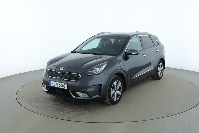 Grå Begagnad 2019 Kia Niro Advance SUV | 199 000 kr (Marknadspris) - Bild 1/4