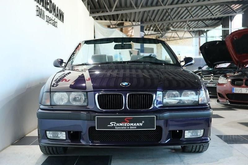 Begagnad BMW M3 321 HK (236 kW) 1997 Blå Cab