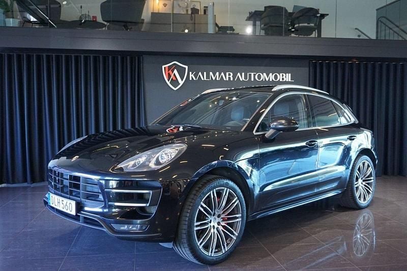 Svart Begagnad 2014 Porsche Macan Turbo Sport SUV | 329 900 kr (Marknadspris) - Bild 1/4