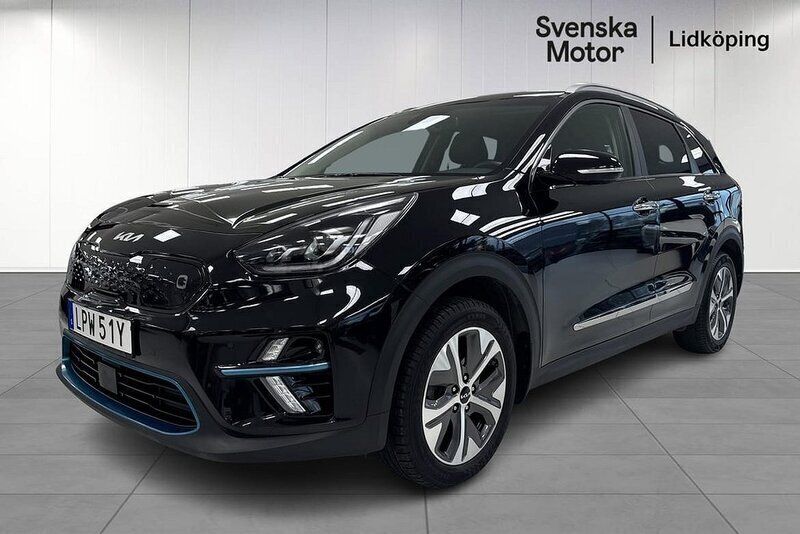 Svart Begagnad 2021 Kia e-Niro Advance SUV | 258 200 kr (Marknadspris) - Bild 1/4