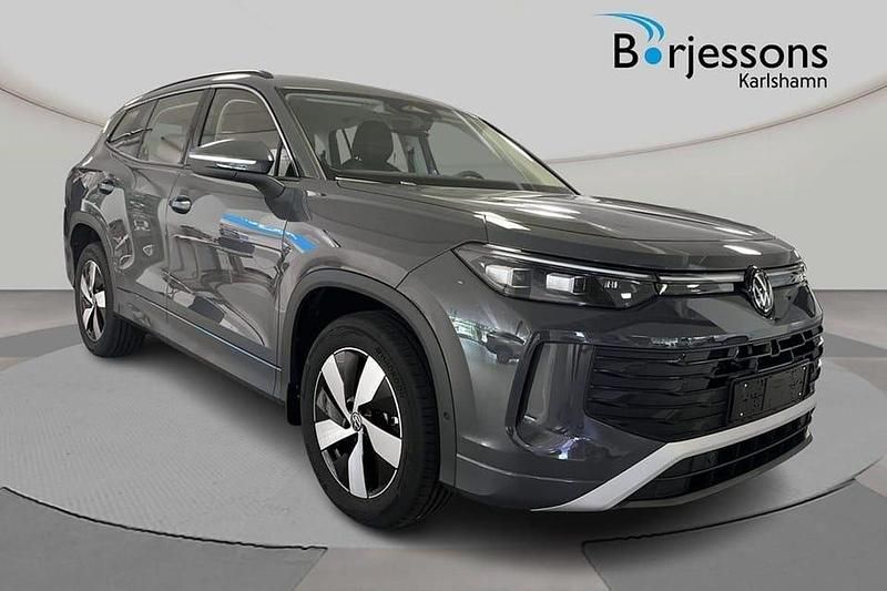 Grå Ny 2025 VW Tayron SUV | 479 000 kr (Superpris) - Bild 1/4