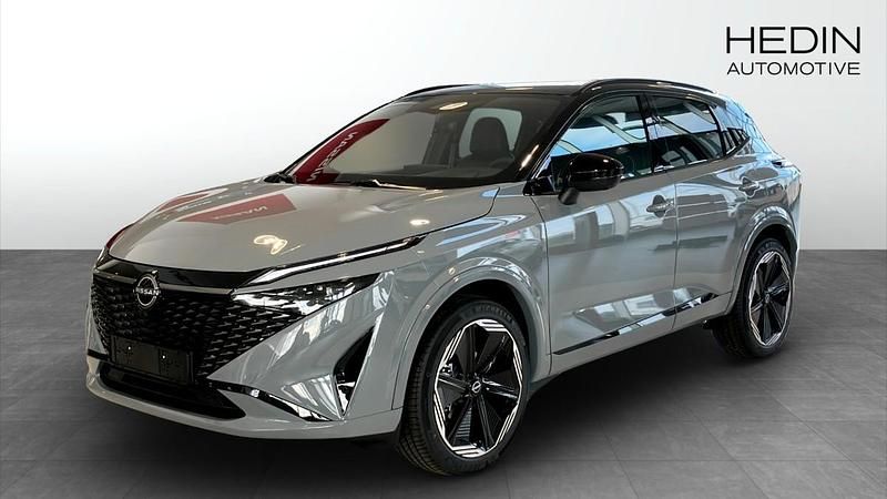 Grå (grey) Ny 2025 Nissan Qashqai SUV | 375 200 kr (Marknadspris) - Bild 1/4