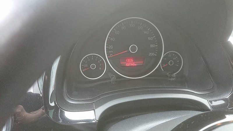 Begagnad VW up! high up! 75 HK (55 kW) 2012 Silver Halvkombi