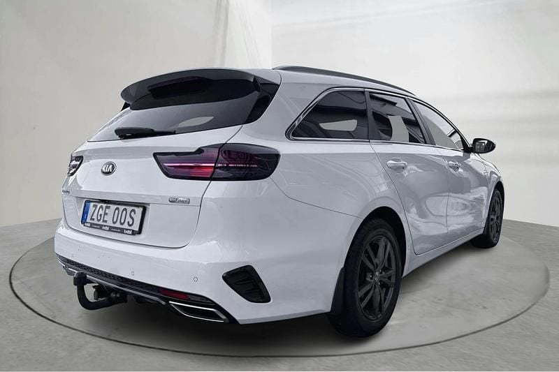 Begagnad Kia Ceed Sportswagon Advance 141 HK (103 kW) 2020 Vit Kombi
