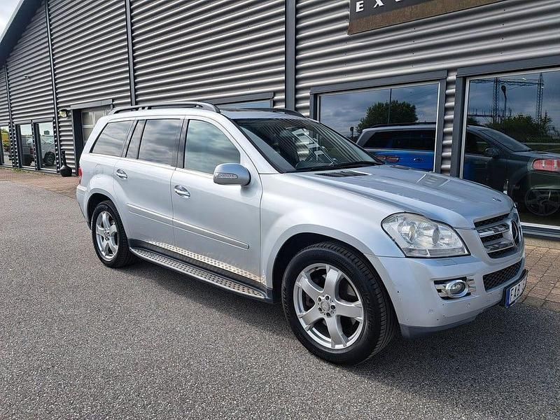 Silver Begagnad 2007 Mercedes GL420 SUV | 149 900 kr - Bild 1/4