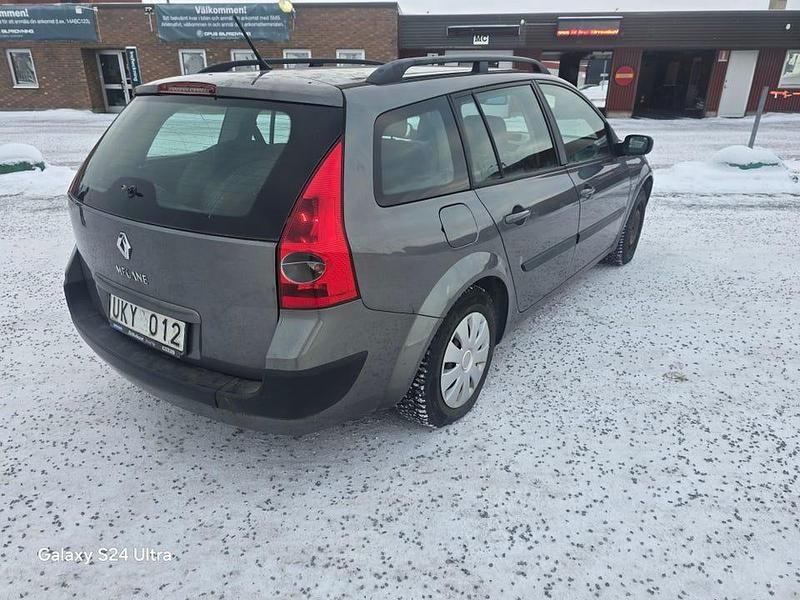 Begagnad Renault Mégane II 113 HK (83 kW) 2004
