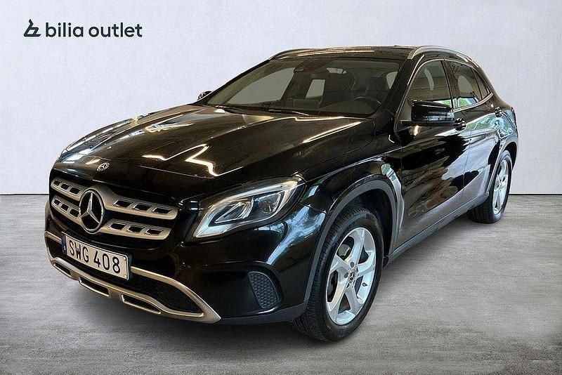 Svart Begagnad 2018 Mercedes GLA200 SUV | 219 900 kr (Marknadspris) - Bild 1/4