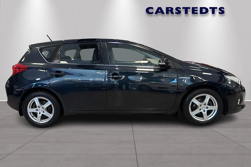 Begagnad Toyota Auris 2013 Blå