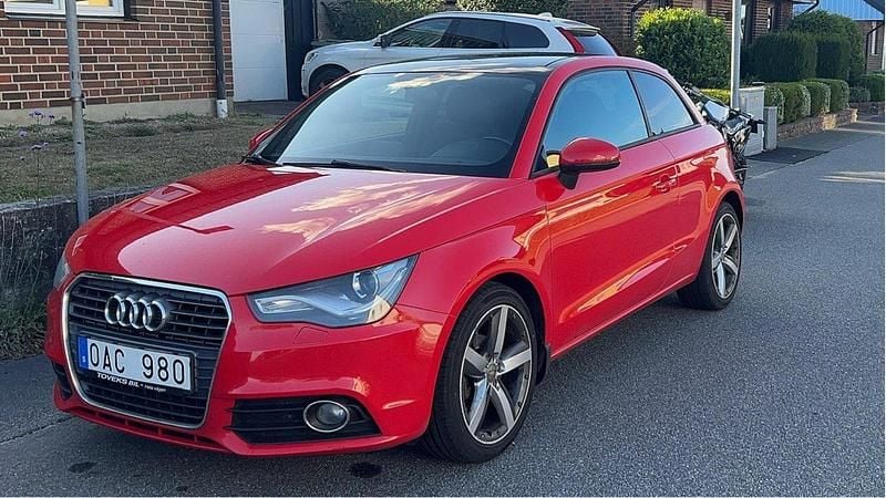 Röd Begagnad 2011 Audi A1 Halvkombi | 70 000 kr (Marknadspris) - Bild 1/4