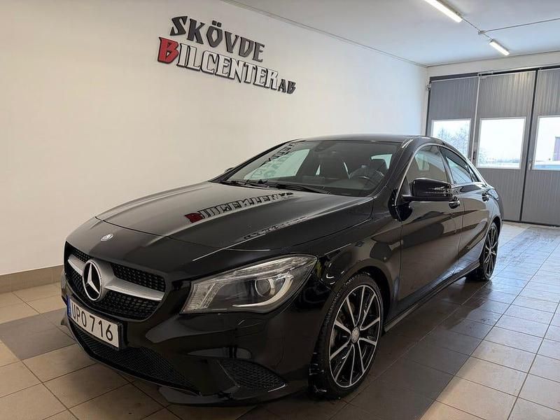 Begagnad Mercedes CLA200 Urban 156 HK (114 kW) 2015 Svart