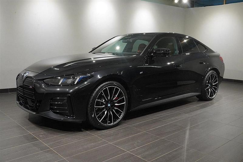 Svart (safirsvart metallic) Ny 2024 BMW i4 Efficient Dynamics Sedan | 917 700 kr - Bild 1/4
