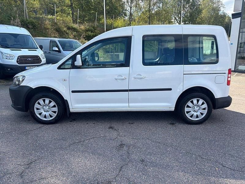 Mörkblå Begagnad 2009 VW Caddy S Minibuss | 64 000 kr - Bild 1/4