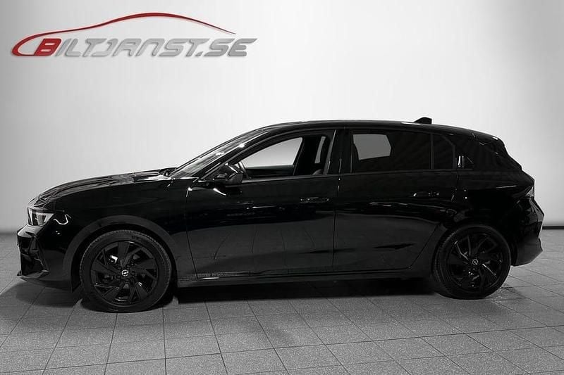 Begagnad Opel Astra 132 HK (97 kW) 2024 Svart