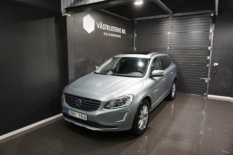 Begagnad Volvo XC60 Momentum 163 HK (119 kW) 2013 Silver SUV