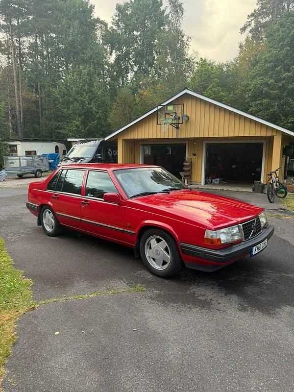 Begagnad 1996 Volvo 940 Sedan | 70 000 kr - Bild 1/4