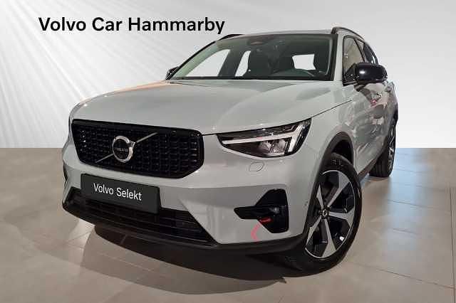Begagnad 2025 Volvo XC40 SUV | 409 900 kr (Marknadspris) - Bild 1/3