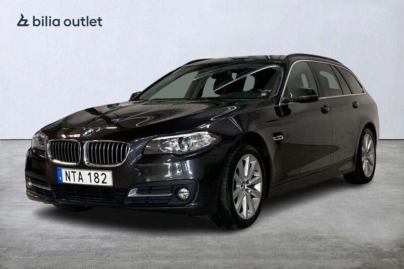 Grå Begagnad 2017 BMW 520 Kombi | 189 900 kr (Superpris) - Bild 1/4