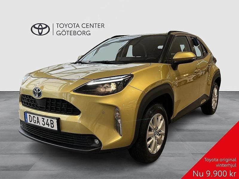 Gul Begagnad 2024 Toyota Yaris Cross Active SUV | 269 900 kr (Marknadspris) - Bild 1/3