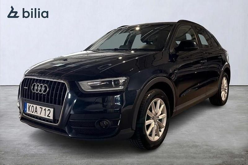 Blå Begagnad 2013 Audi Q3 Design SUV | 139 000 kr (Marknadspris) - Bild 1/4