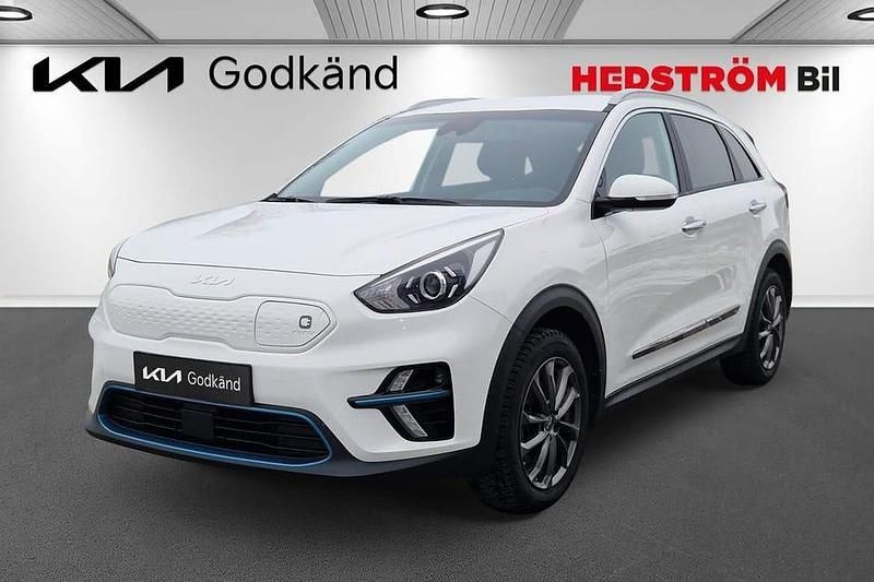 Vit Begagnad 2022 Kia e-Niro Advance SUV | 275 000 kr (Marknadspris) - Bild 1/4