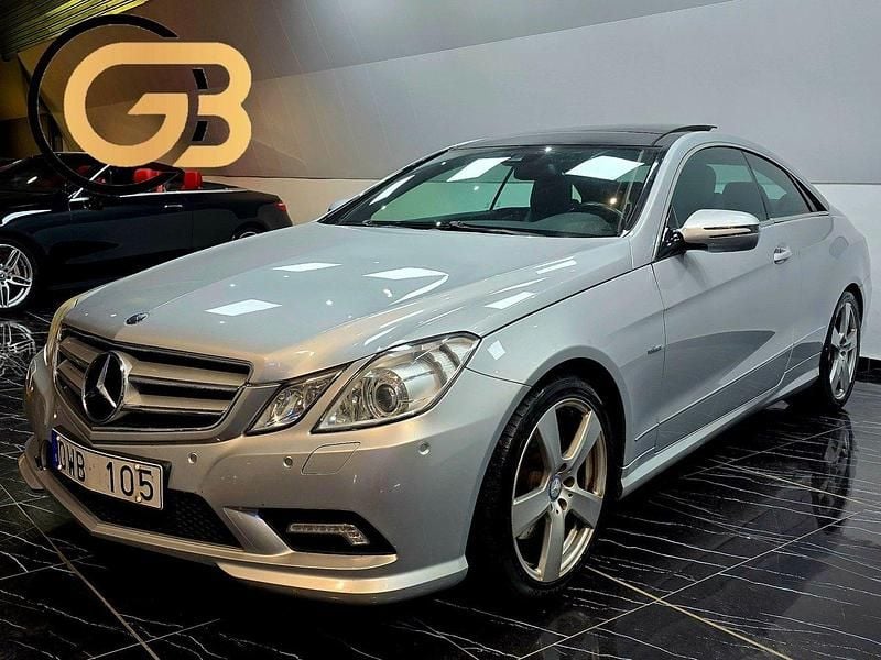 Silver Begagnad 2010 Mercedes E350 AMG Sportkupé | 109 900 kr (Marknadspris) - Bild 1/4