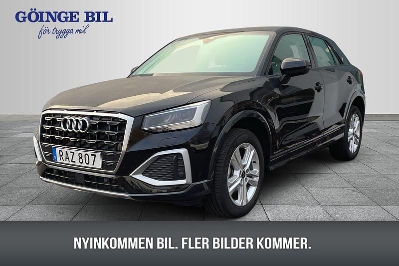 Svart Begagnad 2024 Audi Q2 Advanced SUV | 299 000 kr (Marknadspris) - Bild 1/1