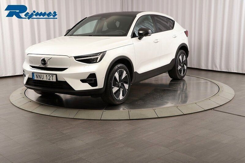Vit Ny 2024 Volvo EC40 Plus SUV | 579 900 kr (Lite dyr) - Bild 1/4